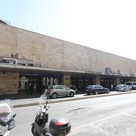 Appartamento Vicino Stazione Termini E Colosseo Roma Dış mekan fotoğraf